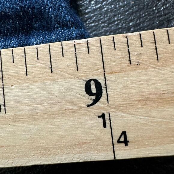 Old Navy “The Diva” Women’s Jeans Cotton Blend Size 12 Regular Small Rips - Picture 11 of 12